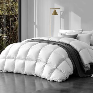 Giselle Bedding 700GSM Goose Down Feather Quilt Queen